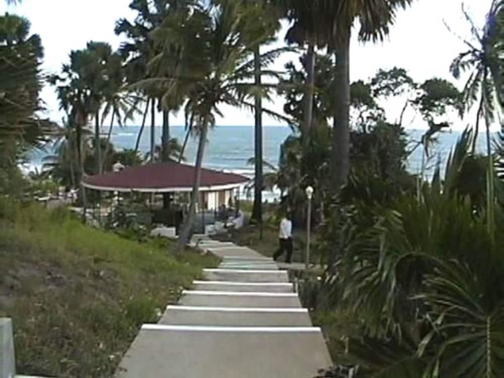 Treasure Beach Hotel Exterior photo